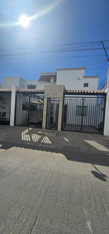 15_3042 | CASA EN RENTA AMUEBLADA COLONIA CENTRO | Integralia Grupo Inmobiliario